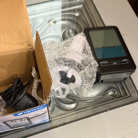 Heyaxa WiFi Wireless Pool Thermometer - Black - Picture 4 of 6